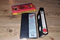 Der-blaue-Max-back-BRD-VHS-FOTO-magentic-video-glasbox.jpeg