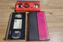 Gruene-Hoelle-Pazifik-02.BACKFOTO-BRD-VHS-arena-glas-RSF