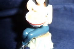 One.Piece_.Figuren.050.robinPOP.Diorama.World_.Figures.Gashaponpart-4.eating-2