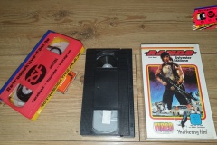 Rambo-front-BRD-VHS-FOTO-marketing-weiss.jpg-RSF-uk501