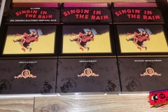 06.-Sigin-in-the-Rain-BRD-Limited-Edition-3VHS-BOX-3333-Stueck-4-TAPES-FRONT