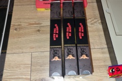 08.-Sigin-in-the-Rain-BRD-Limited-Edition-3VHS-BOX-3333-Stueck-16-TAPES-RUeCKEN