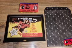 12.-Sigin-in-the-Rain-BRD-Limited-Edition-3VHS-BOX-3333-Stueck-12-ZUSATZMATERIAL-2